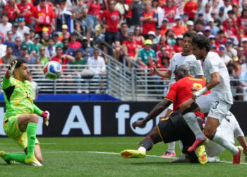 Bélgica rescata empate ante Egipto con autogol