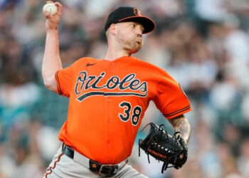 Bradish domina y Orioles vencen a Seattle