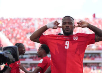 Canadá rescata empate ante Bosnia-Herzegovina