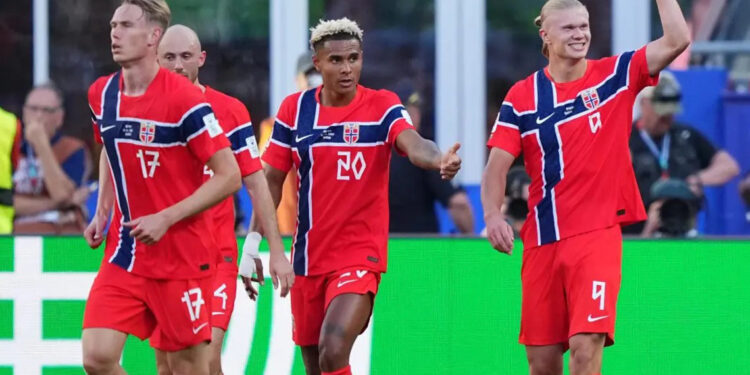 Haaland debuta con doblete en goleada de Noruega