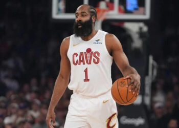 James Harden es arrestado por portar un arma