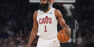 James Harden es arrestado por portar un arma