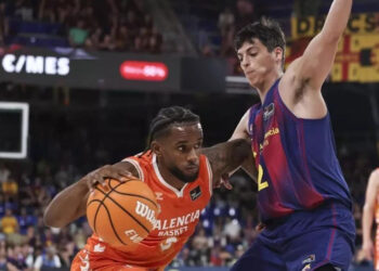 Jean Montero lidera triunfo de Valencia sobre Barça