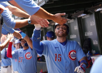 Kelly impulsa a Cubs en paliza sobre Toronto