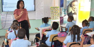 Más de 23 mil docentes participan en evaluación docente