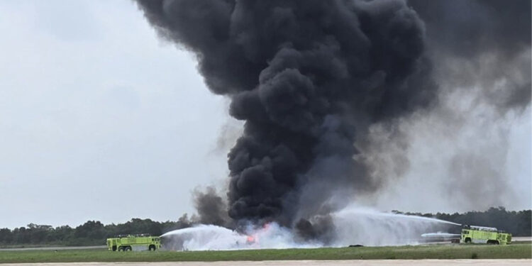 Mueren dos tripulantes en accidente aéreo en La Romana