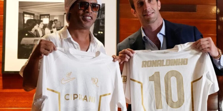 Ronaldinho regresa al fútbol con el Ravenna de Italia