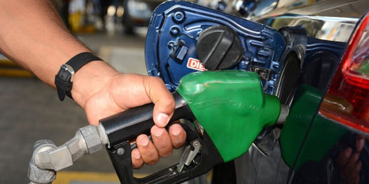 Suben precios de gasolinas y gasoil en República Dominicana
