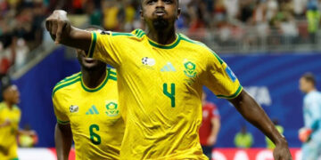 Sudáfrica rescata empate y sigue con vida en el Mundial