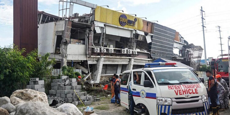 Terremoto en Filipinas deja más de 30 muertos