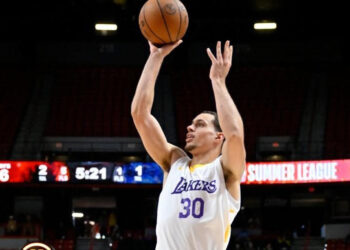 Dominicanos brillan en la Liga de Verano de la NBA