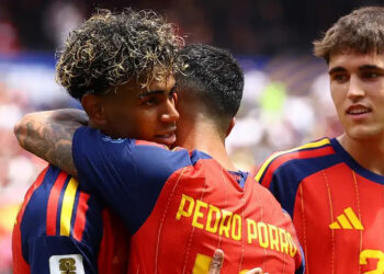 España golea a Austria y avanza a octavos del Mundial