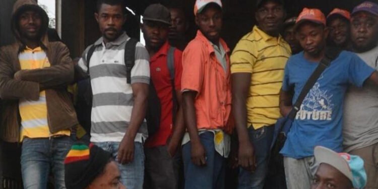 ICE prepara deportaciones de haitianos tras fin del TPS