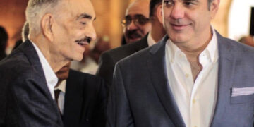 Luis Abinader honra a su padre en el Día de los Padres