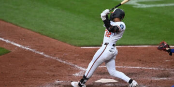 Orioles vencen a Cachorros con decisivo doble de Jackson