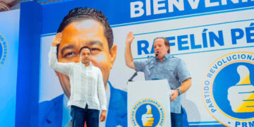 PRM juramenta a Rafelin Pérez tras salida de Fuerza del Pueblo