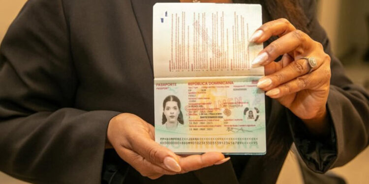 Pasaportes podrán renovarse en aeropuertos del país