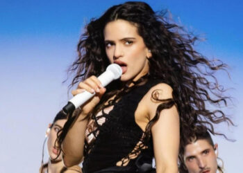 Rosalía se disculpa por video sobre Argentina