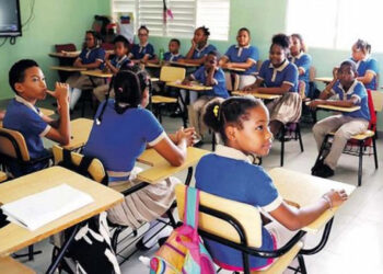 ADP advierte deterioro de la identidad nacional en textos