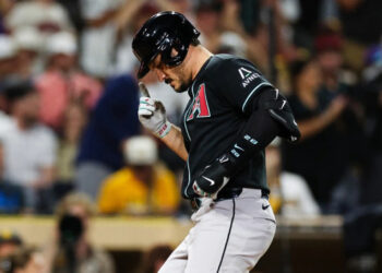 Arenado da triunfo a Arizona sobre Medias Rojas