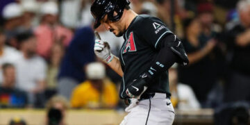 Arenado da triunfo a Arizona sobre Medias Rojas
