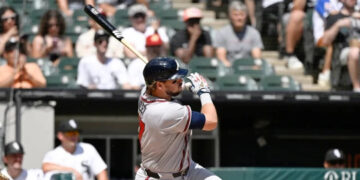 Bravos vencen a Medias Blancas con dominio de Holmes
