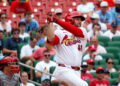 Cardenales vencen a Filis 7-1 y ganan la serie
