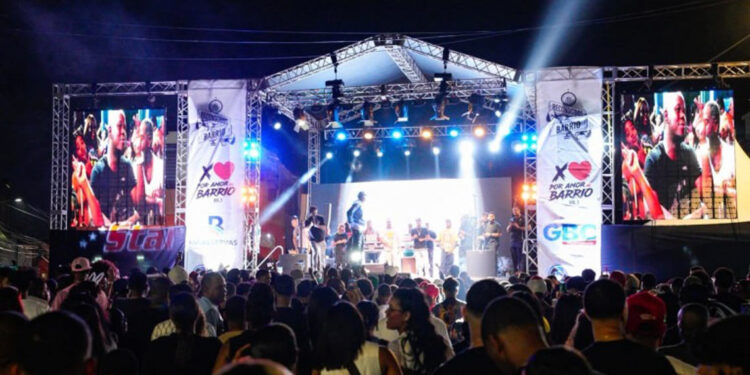Concierto X amor al barrio llena Villa Francisca