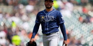 Freddy Peralta brilla y Rays vencen 3-0 a los Tigres
