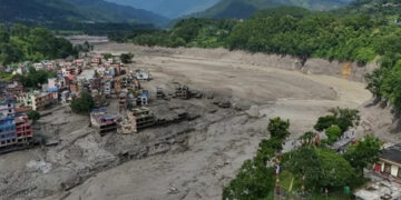 Inundación en Nepal y China deja alrededor de 160 muertos