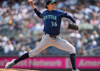 Marineros frenan racha de derrotas ante Yankees