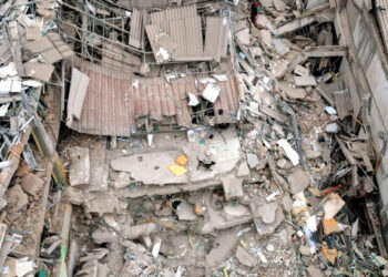 Ministro de Vivienda de Colombia, criticado tras terremoto