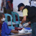 Mujer de 84 años sobrevive tres días tras sismo en Indonesia