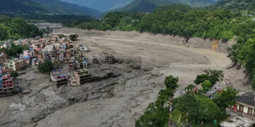 Riada en China deja 265 desaparecidos y dificulta rescate