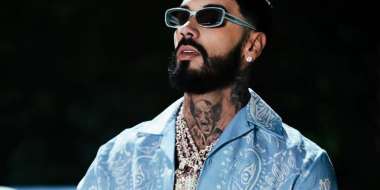 Anuel AA anuncia álbum de corridos como regalo a México