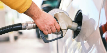 Gobierno congela precios de combustibles del 17 al 23